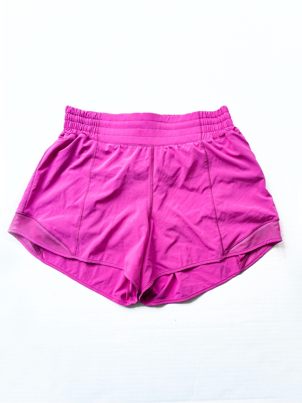 Lululemon Hotty Hot Shorts 4” Lined EUC - Size 8 - Sonic Pink